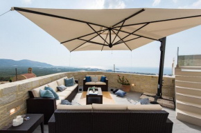 New Luxury Villa Galateia with Pool, 1km to Beach & Restaurant